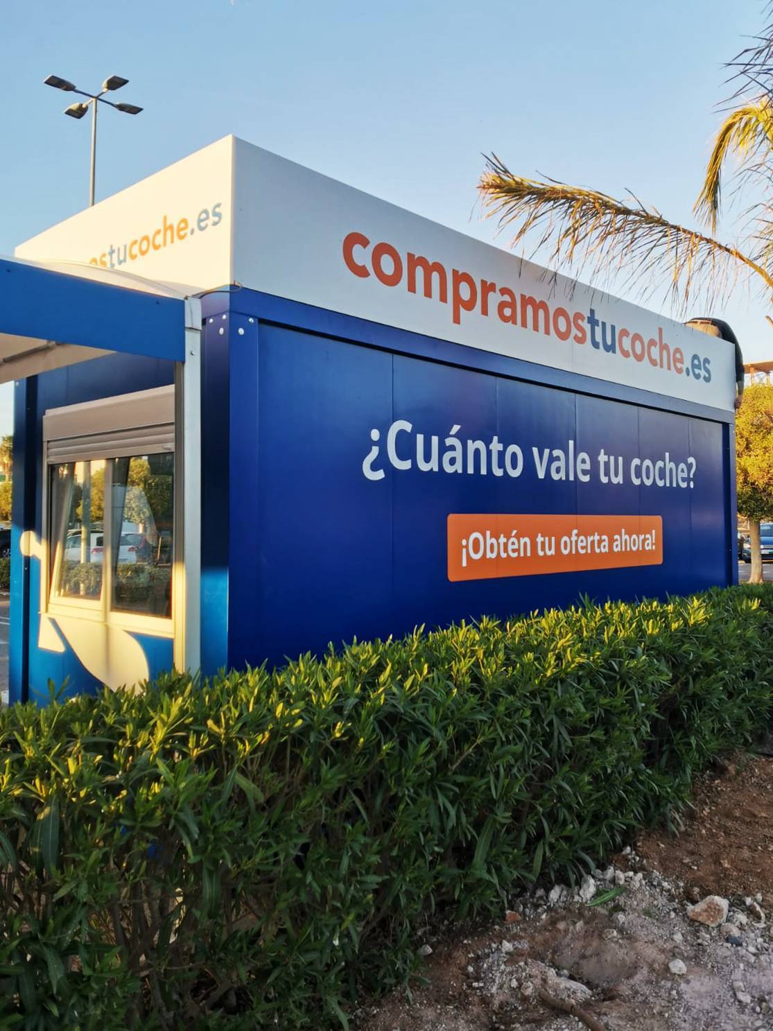 Rótulo sin iluminación en chapa de acero recortada para fachada en toda España