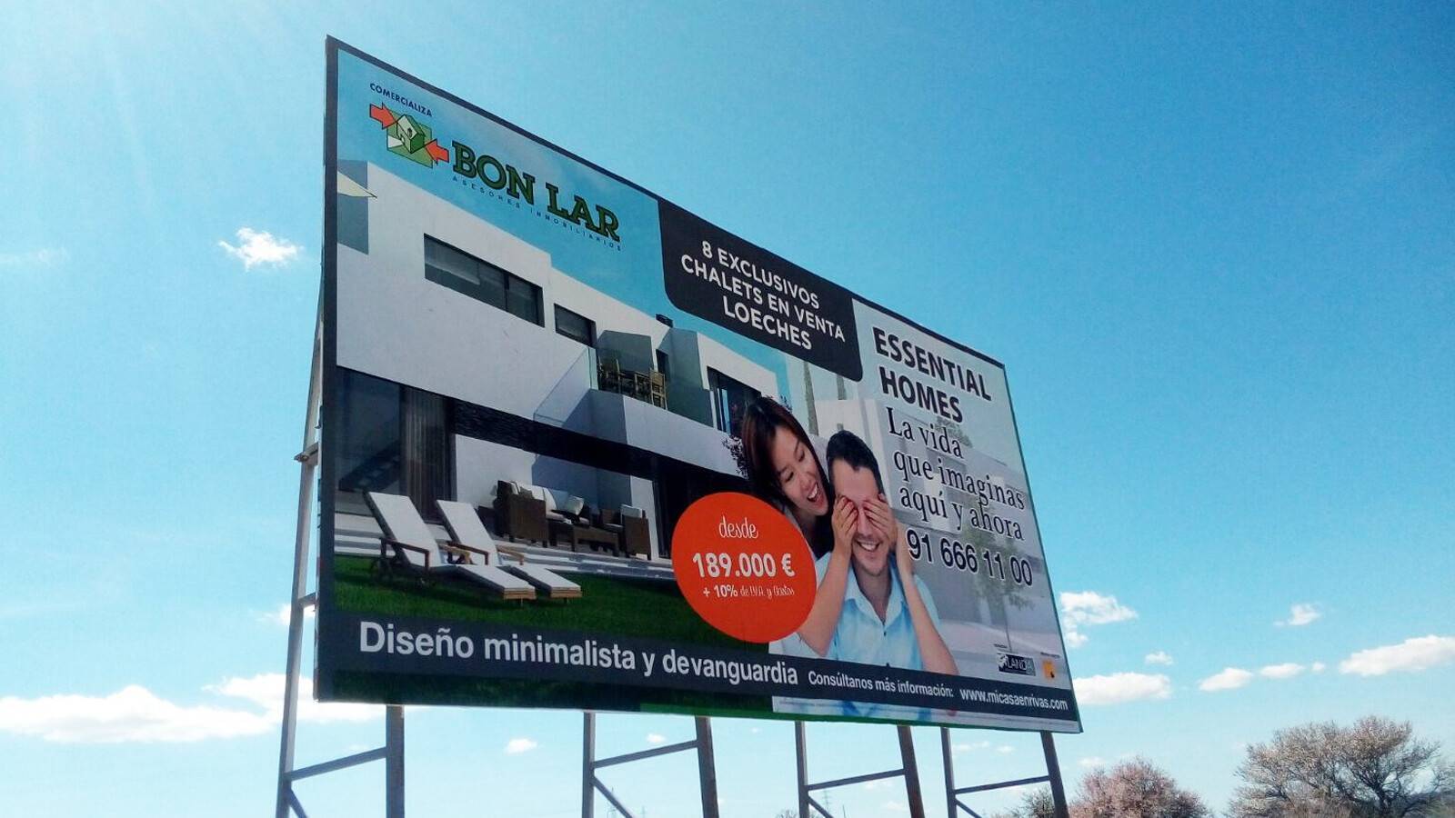 Monolitos y Vallas Publicitarias