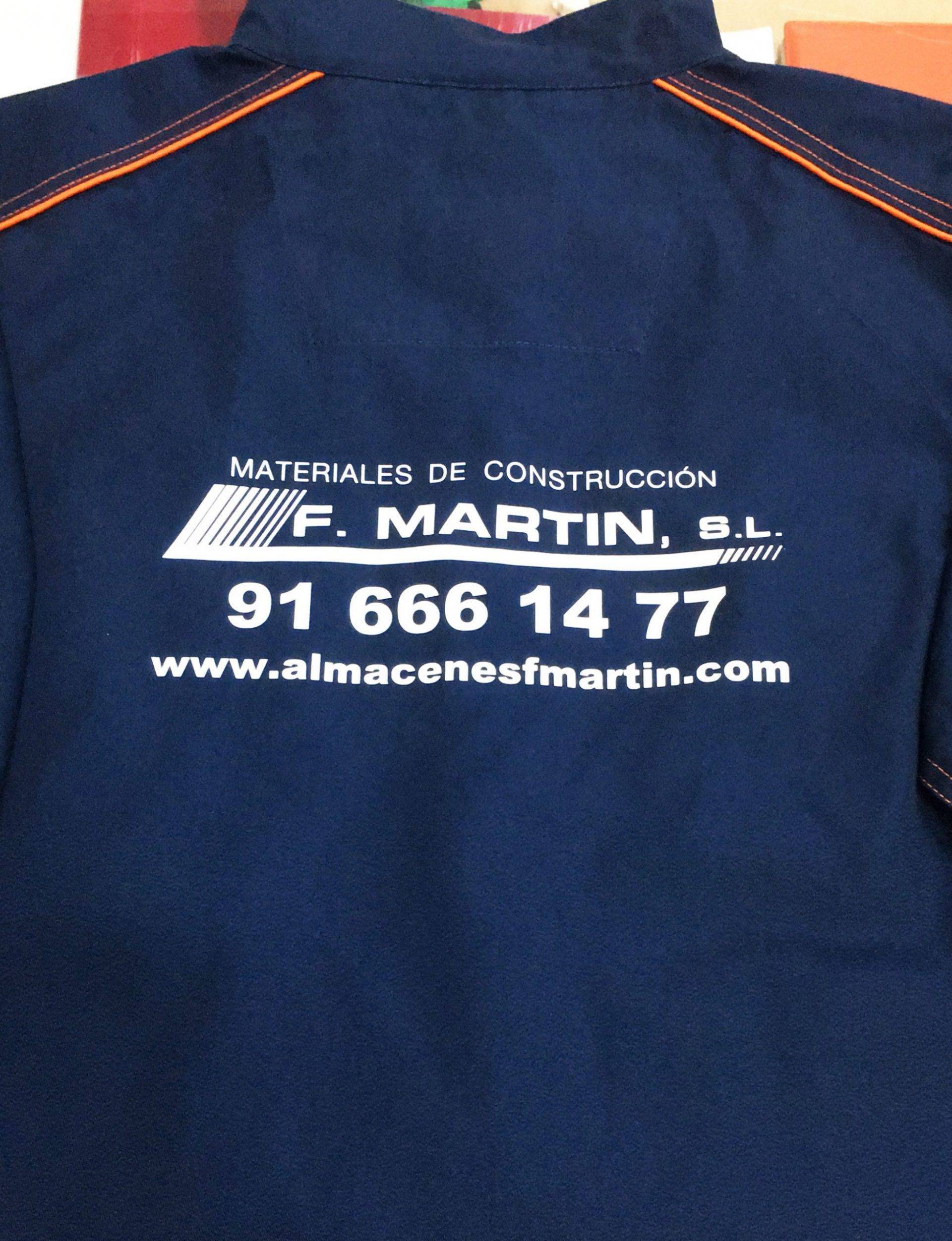 Uniformes de trabajo con estampación textil en vinilo, en toda España