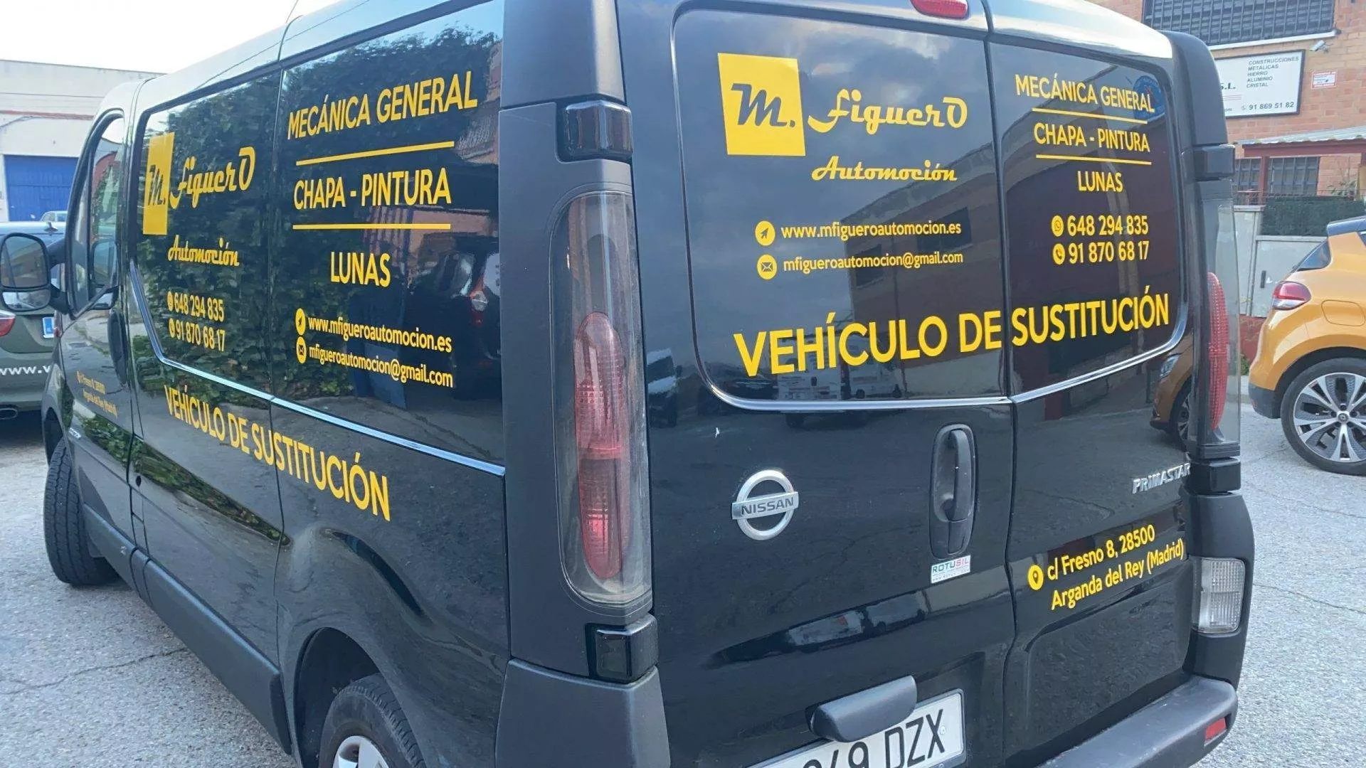 Furgoneta de flota con rotulación de vehículos uniforme, Rotusil Arganda del Rey