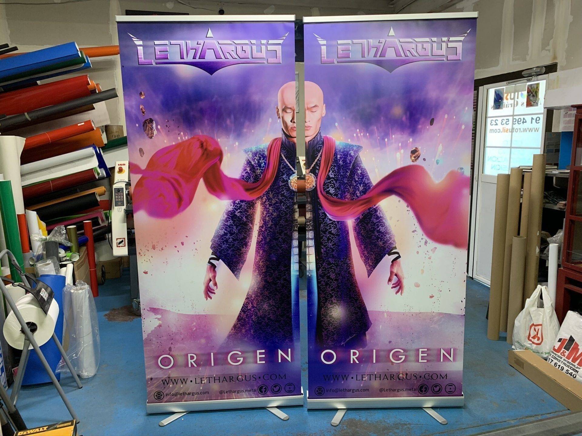 Roll up enrollable con impresión a todo color para eventos, Rotusil Madrid