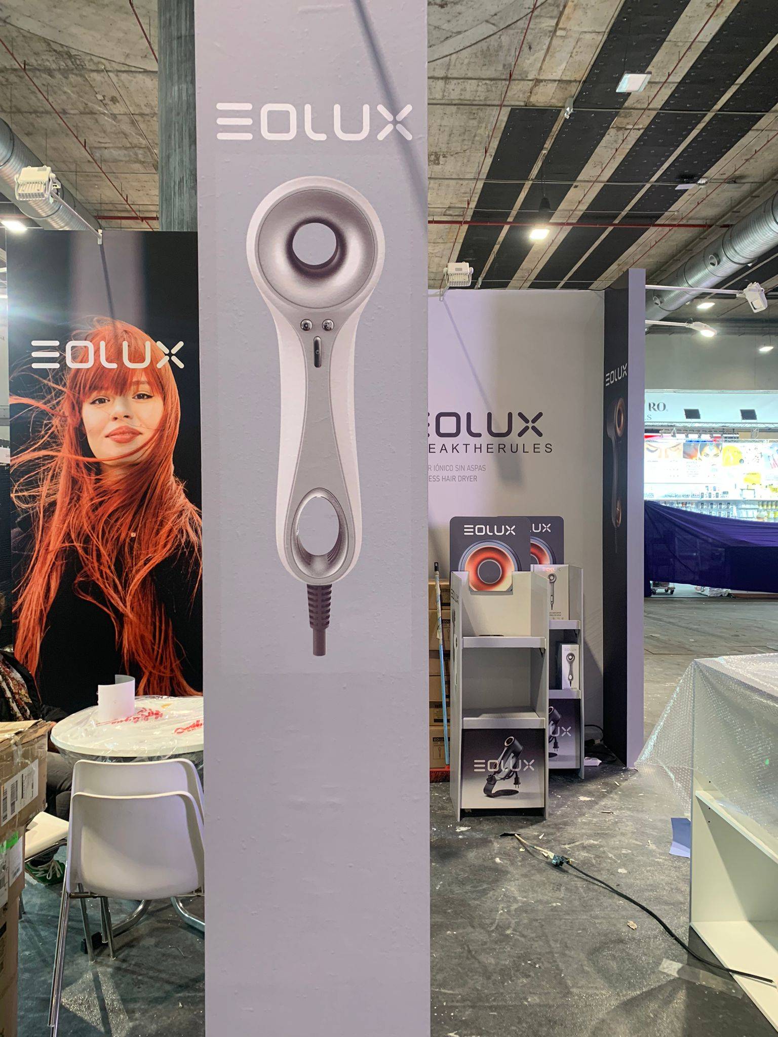 Rotulación de stand para eventos con letras corpóreas iluminadas, Rotusil Comunidad de Madrid