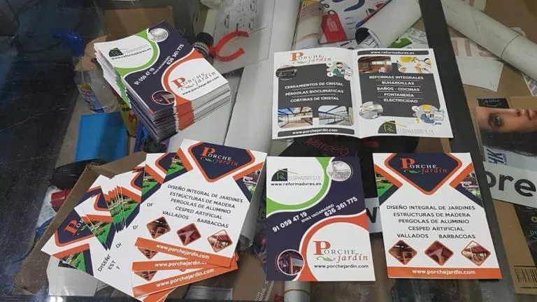 Tarjetas, Flyers y Folletos