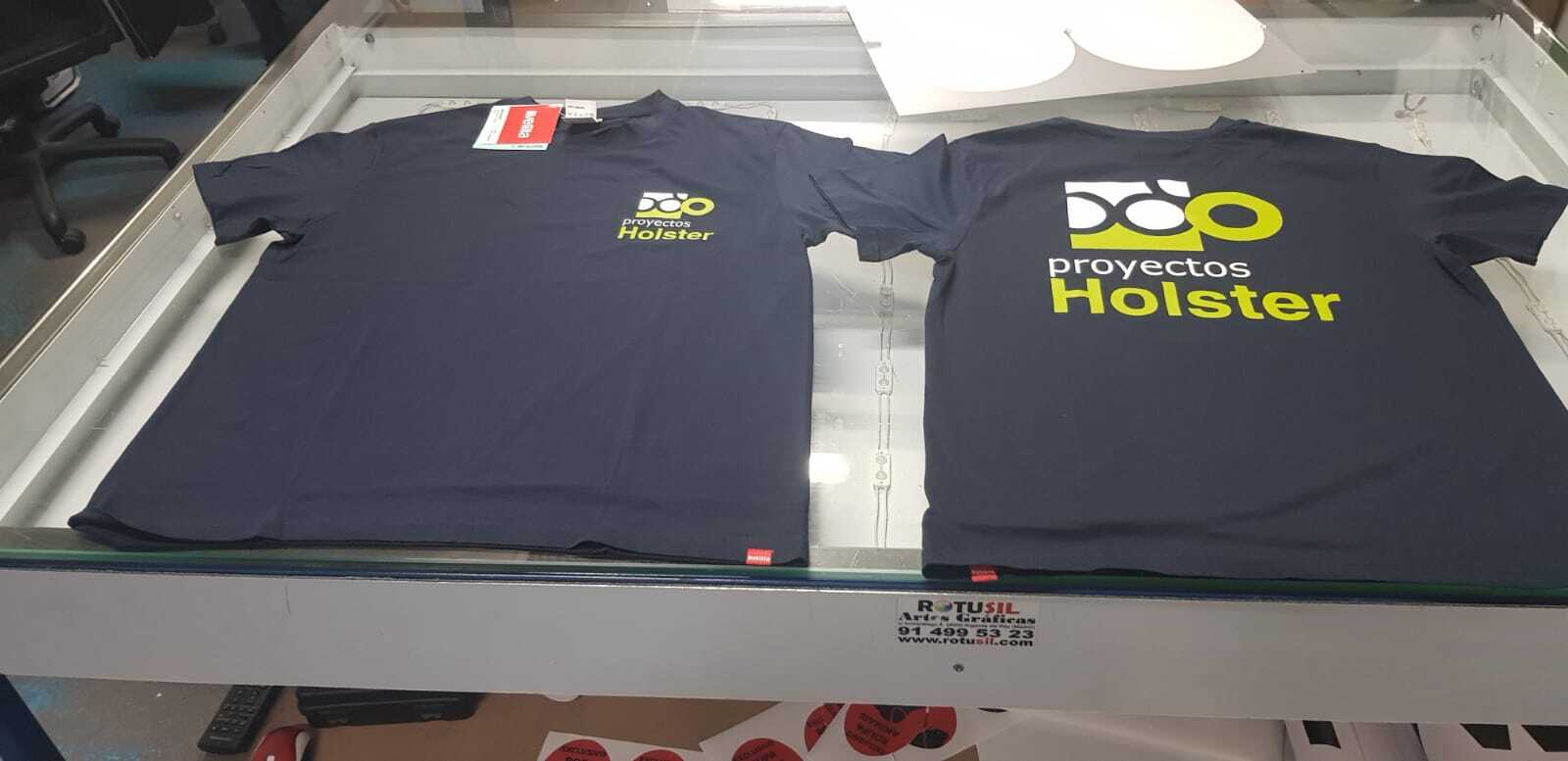 Sudaderas con estampación textil serigrafiada a varios colores