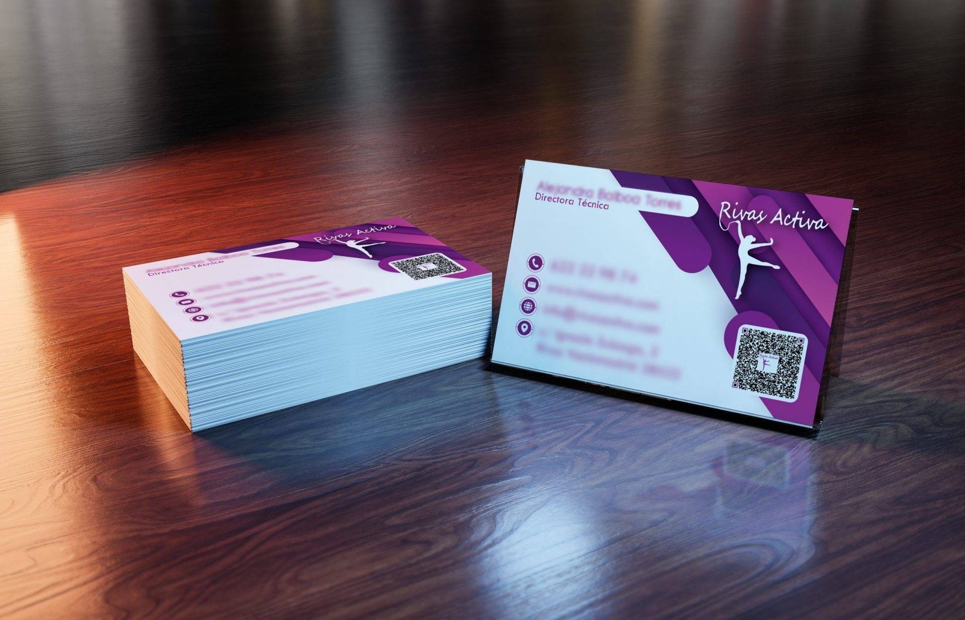 Muestrario de tarjetas de visita con diseños personalizados a todo color